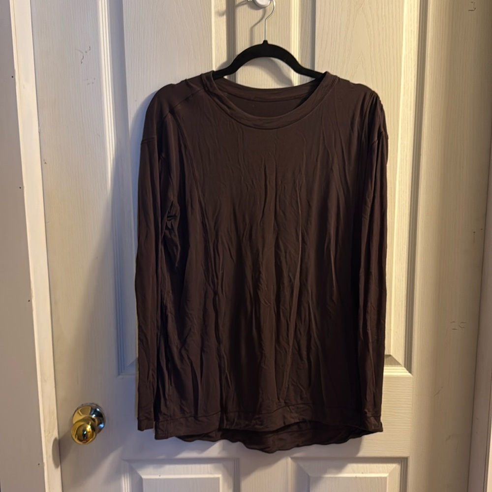 Lululemon size 8 brown long sleeve